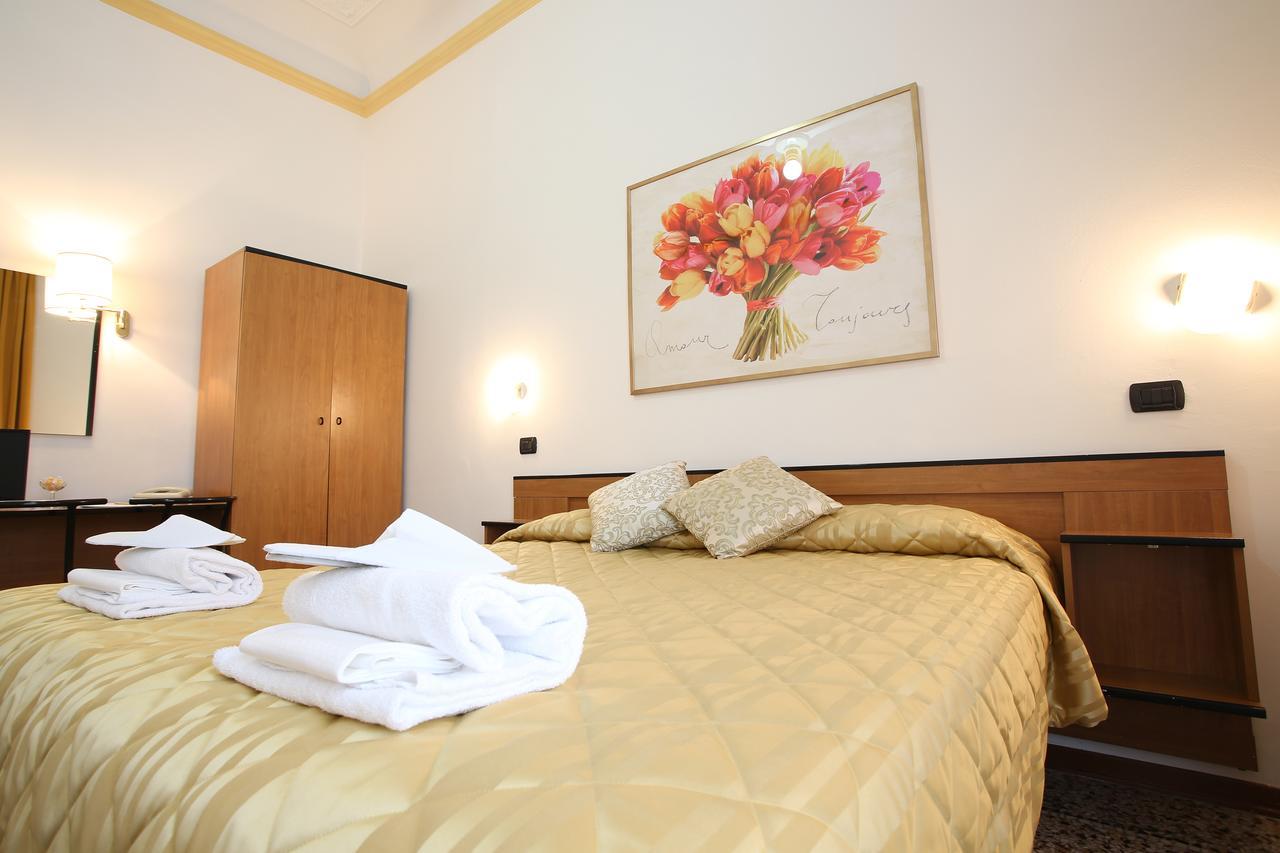Hotel Casa Del Lago فلورنس المظهر الخارجي الصورة